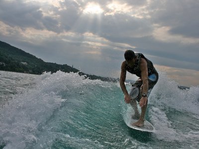 WakeA Experience Surf