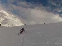  Skifahren auf der Piste 