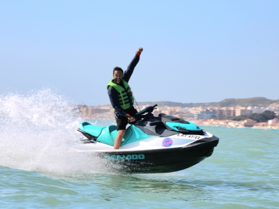 Rota de jet ski até Cala de San Pedro por 1 hora