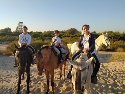 Balade à cheval le long de la plage d'Urbasur 1 heure