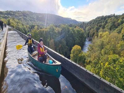 Tour da canoa de aqueduto em Llangollen por 2h