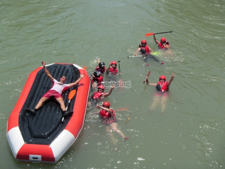 Volcando la balsa