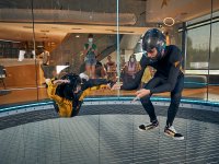 Enseñando a volar en el túnel de viento