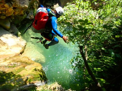 URIAN Guias de montaña y barrancos
