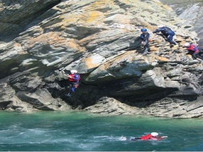 Surf-Lines Coasteering