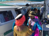 Disfrazados en el barco en Malaga