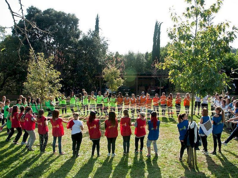 Incontra i tuoi colleghi al di fuori del lavoro Incontra i tuoi colleghi al di fuori del lavoro